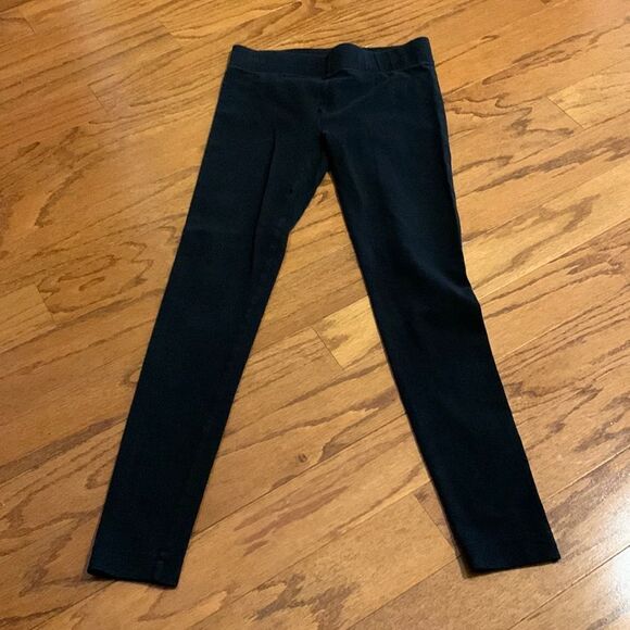 Lou & Grey Size small black Capri leggings - Picture 1 of 5